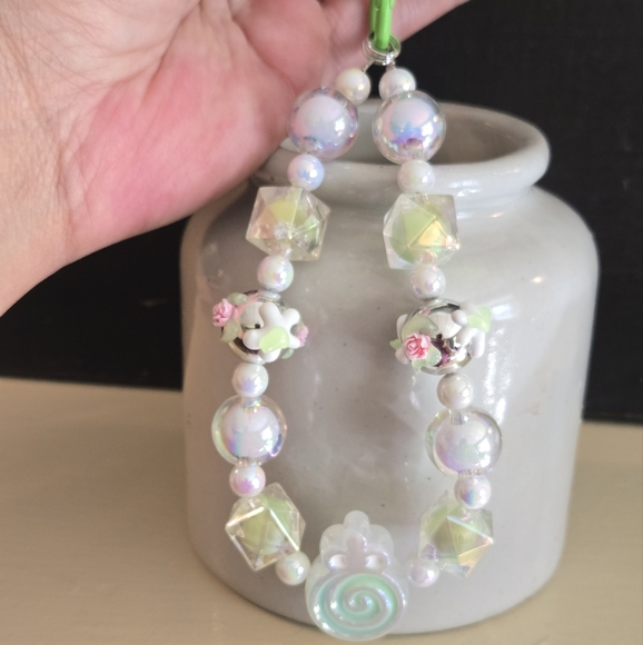 Multifunctional Keychain Choose One - Picture 5 of 6